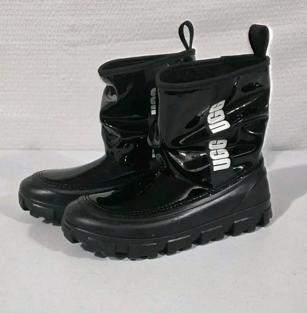 UGG Classic Brellah Mini Boots Black Waterproof kids Size 4